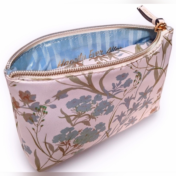 Nip luxury VS limited ed bridal triple blue floral zip bag online exclusive - Picture 5 of 8